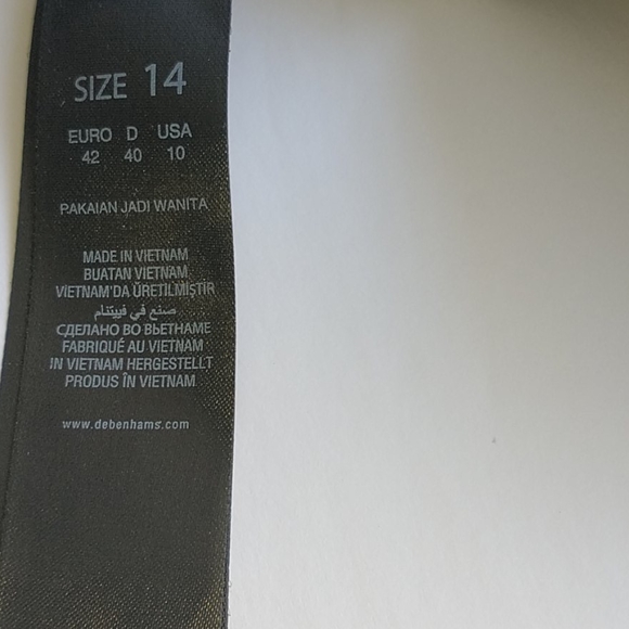 Red and Black Debenhams Dress - Picture 5 of 6